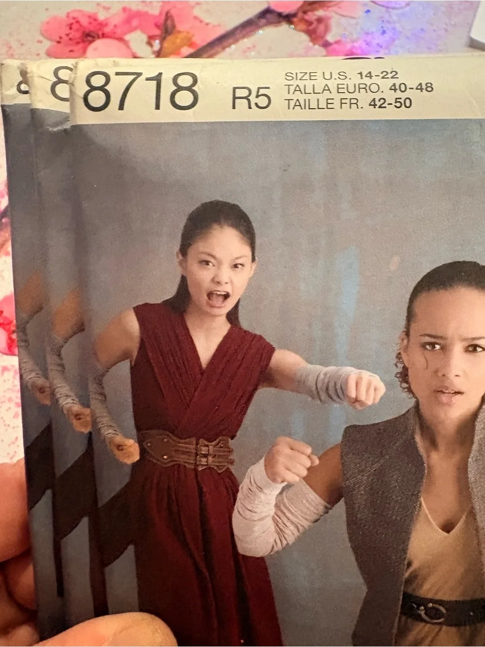 BN UNCUT SIMPLICITY 8718 R5 Plus REY STAR WARS COSTUME SEWING PATTERNS